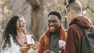 Étudiants souriants